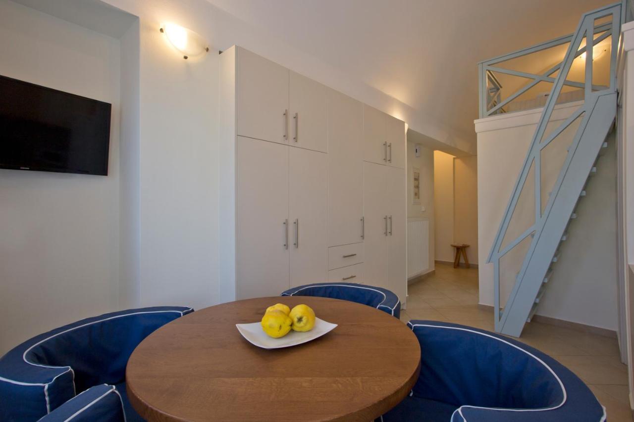 Santorini Med Homes - Sunday Apartment Mesaria Exterior photo