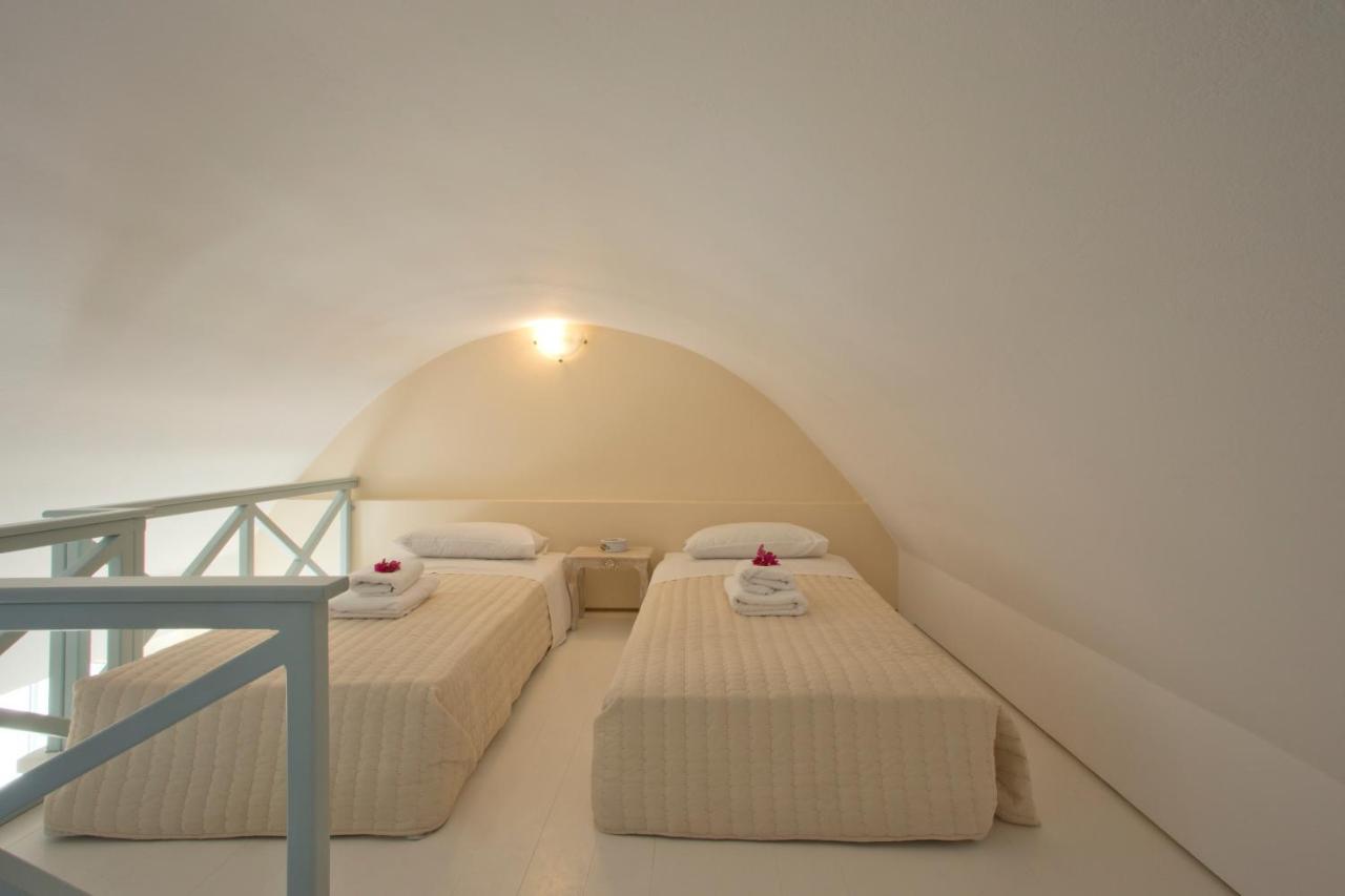 Santorini Med Homes - Sunday Apartment Mesaria Exterior photo