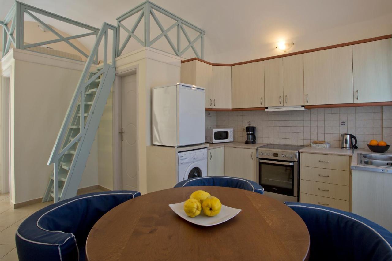 Santorini Med Homes - Sunday Apartment Mesaria Exterior photo