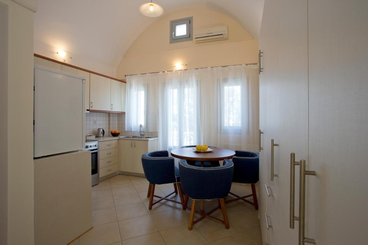 Santorini Med Homes - Sunday Apartment Mesaria Exterior photo
