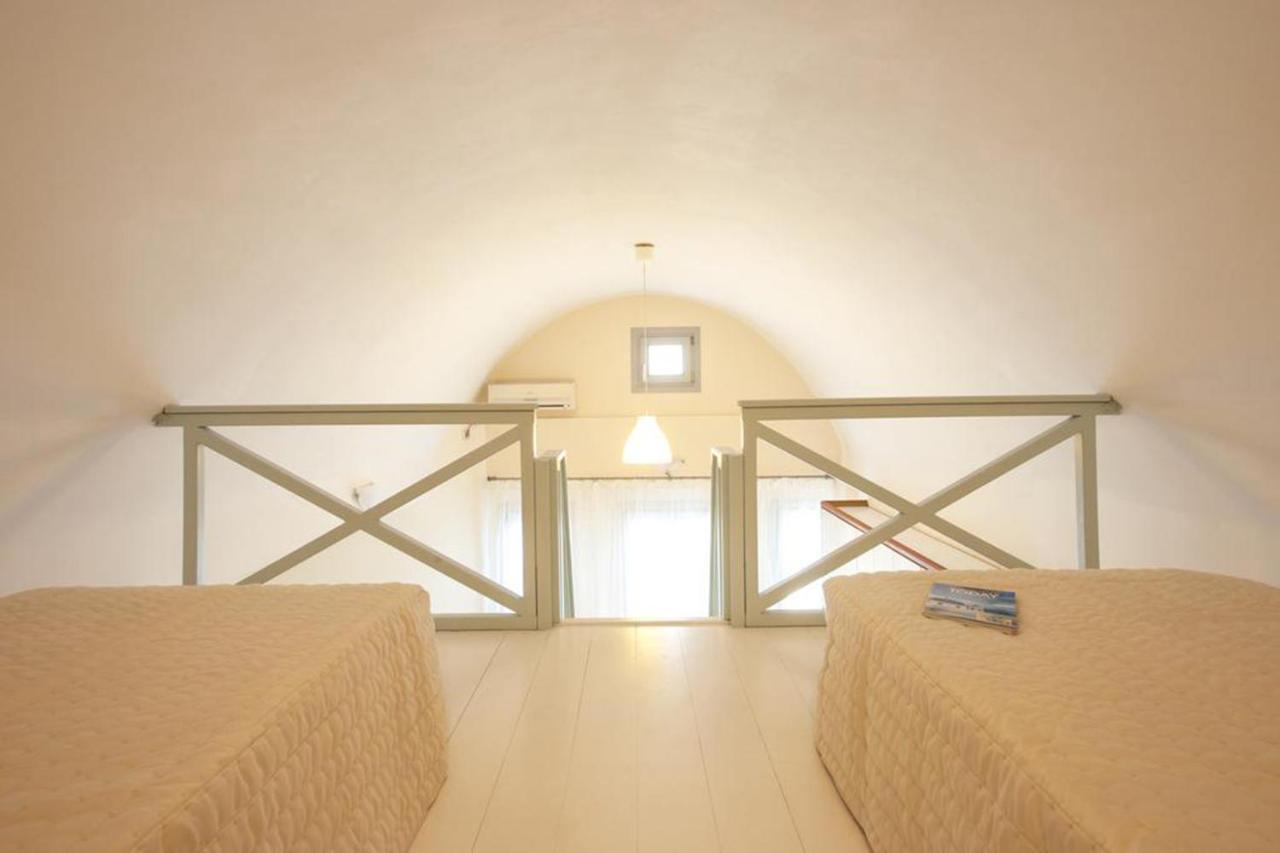 Santorini Med Homes - Sunday Apartment Mesaria Exterior photo