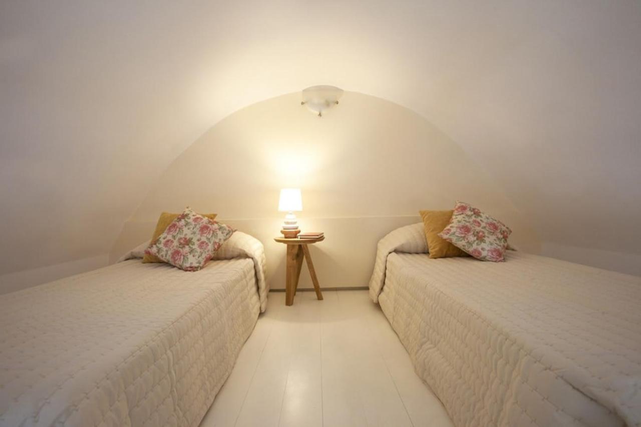 Santorini Med Homes - Sunday Apartment Mesaria Exterior photo